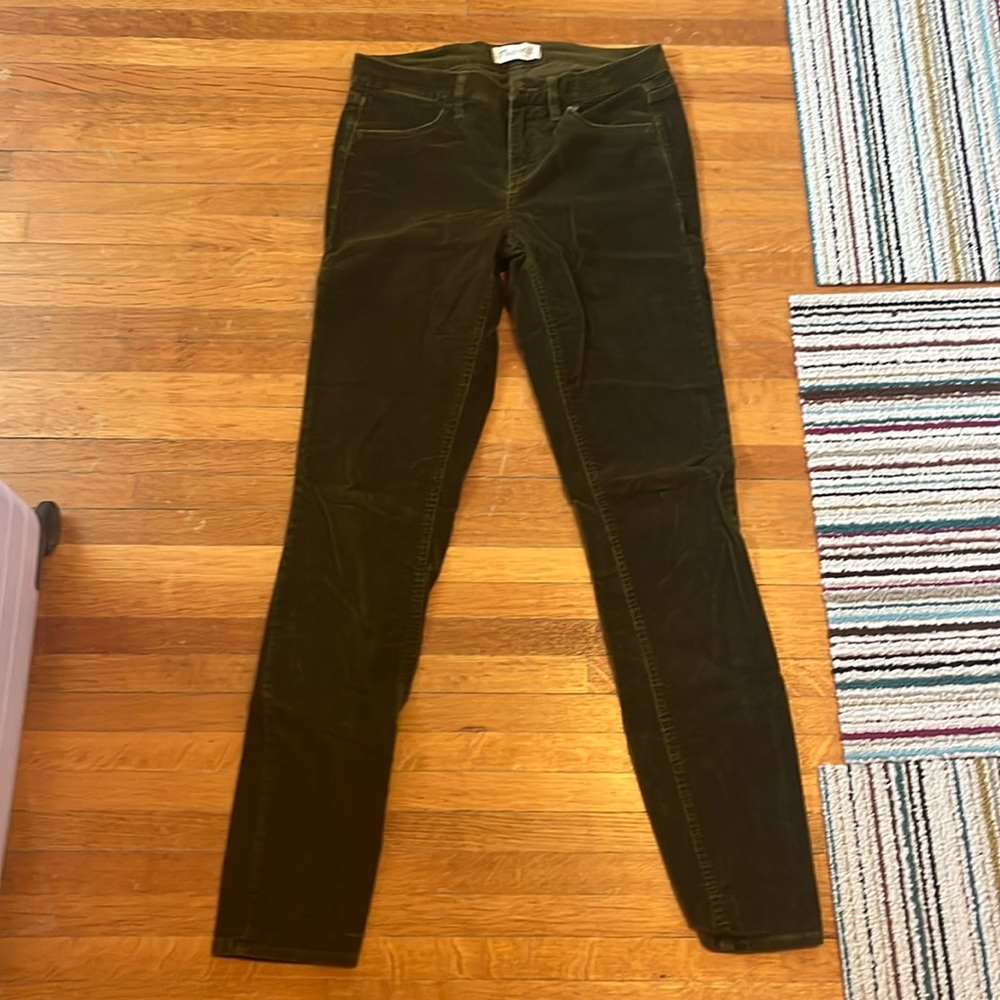 Madewell olive green skinny corduroys, size 27